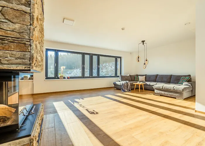 Na Fialce Apartment *