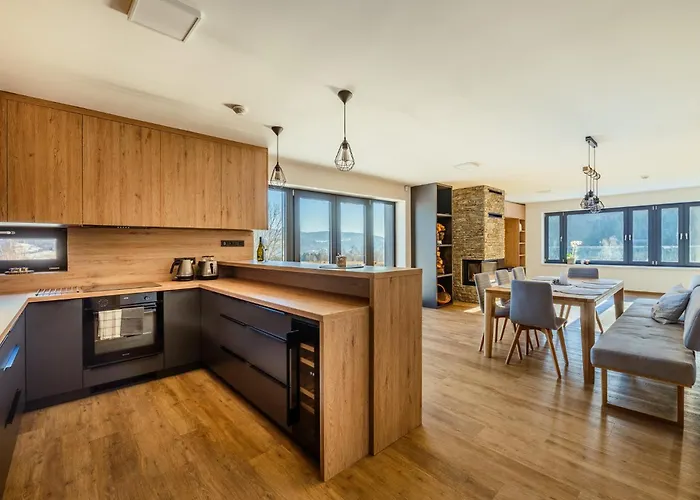 Apartment Na Fialce