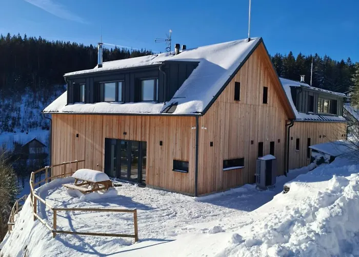 Apartment Na Fialce